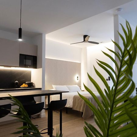 Demetrio By Alma Suites Valencia Ngoại thất bức ảnh