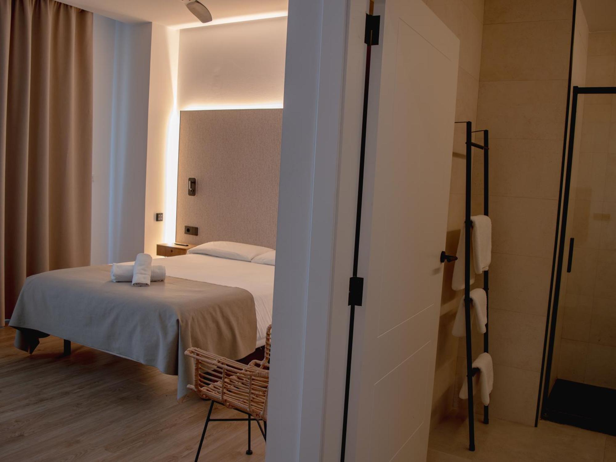 Demetrio By Alma Suites Valencia Ngoại thất bức ảnh