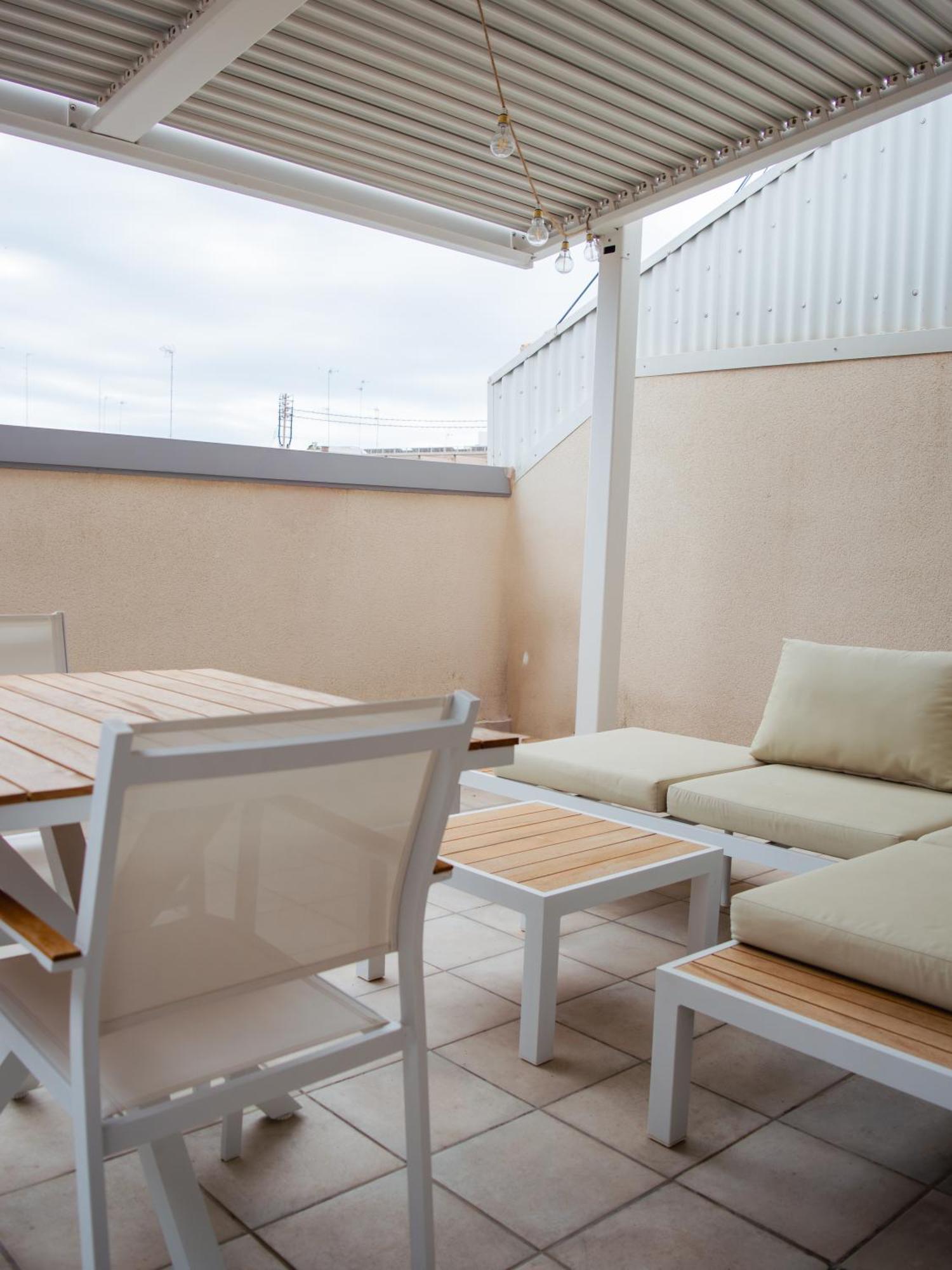 Demetrio By Alma Suites Valencia Ngoại thất bức ảnh