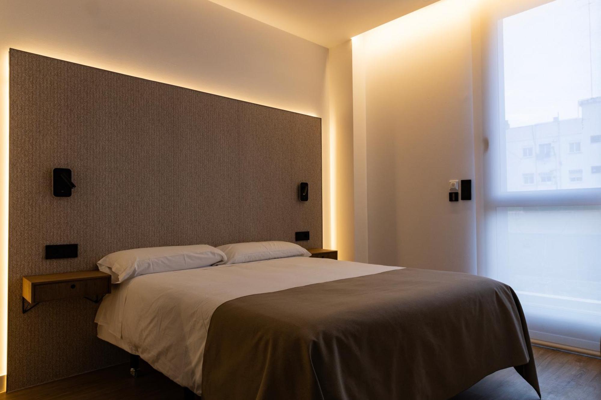 Demetrio By Alma Suites Valencia Ngoại thất bức ảnh