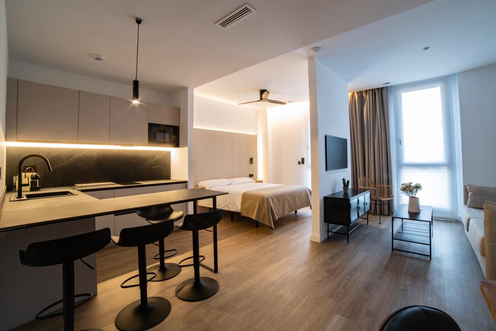 Demetrio By Alma Suites Valencia Ngoại thất bức ảnh